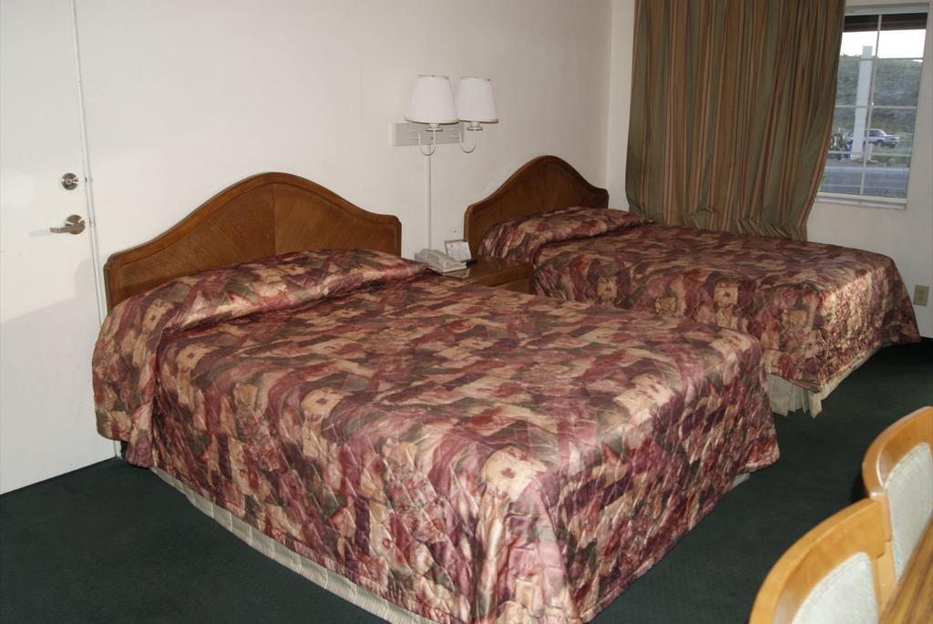 كينغمان Tri-State Inn المظهر الخارجي الصورة